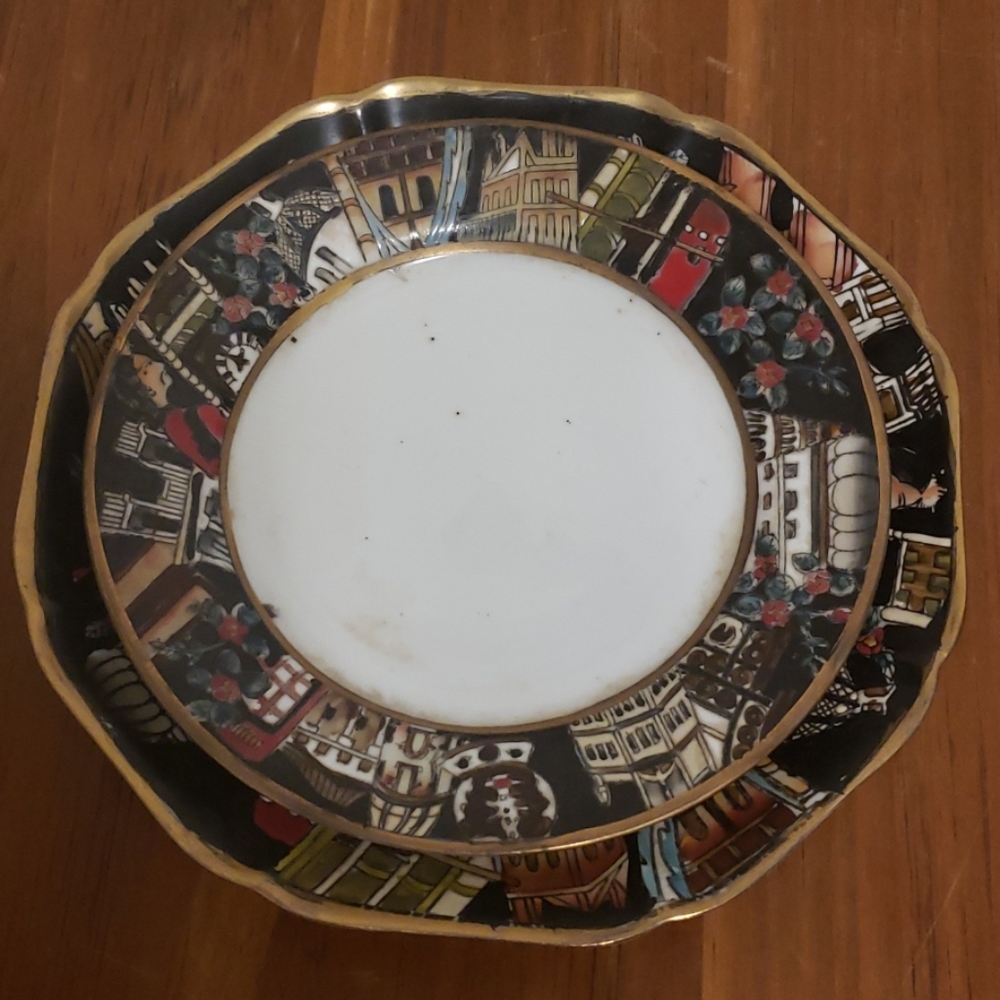 Asian Pottery Set - Picture 4 of 7